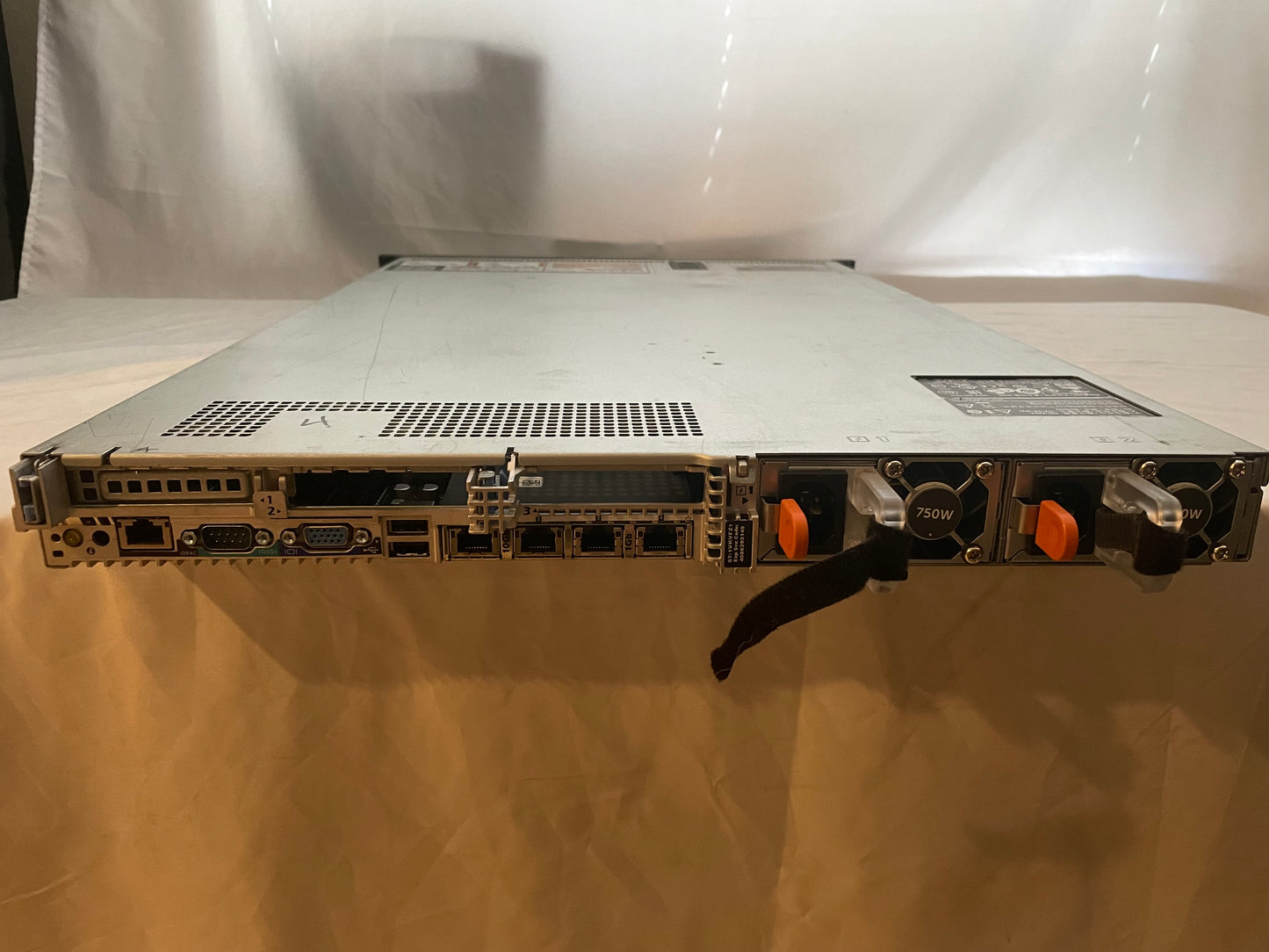 Dell PowerEdge R620 2x Intel Xeon E5 2.90GHz 8GB RAM ECC 2X 750W PSU