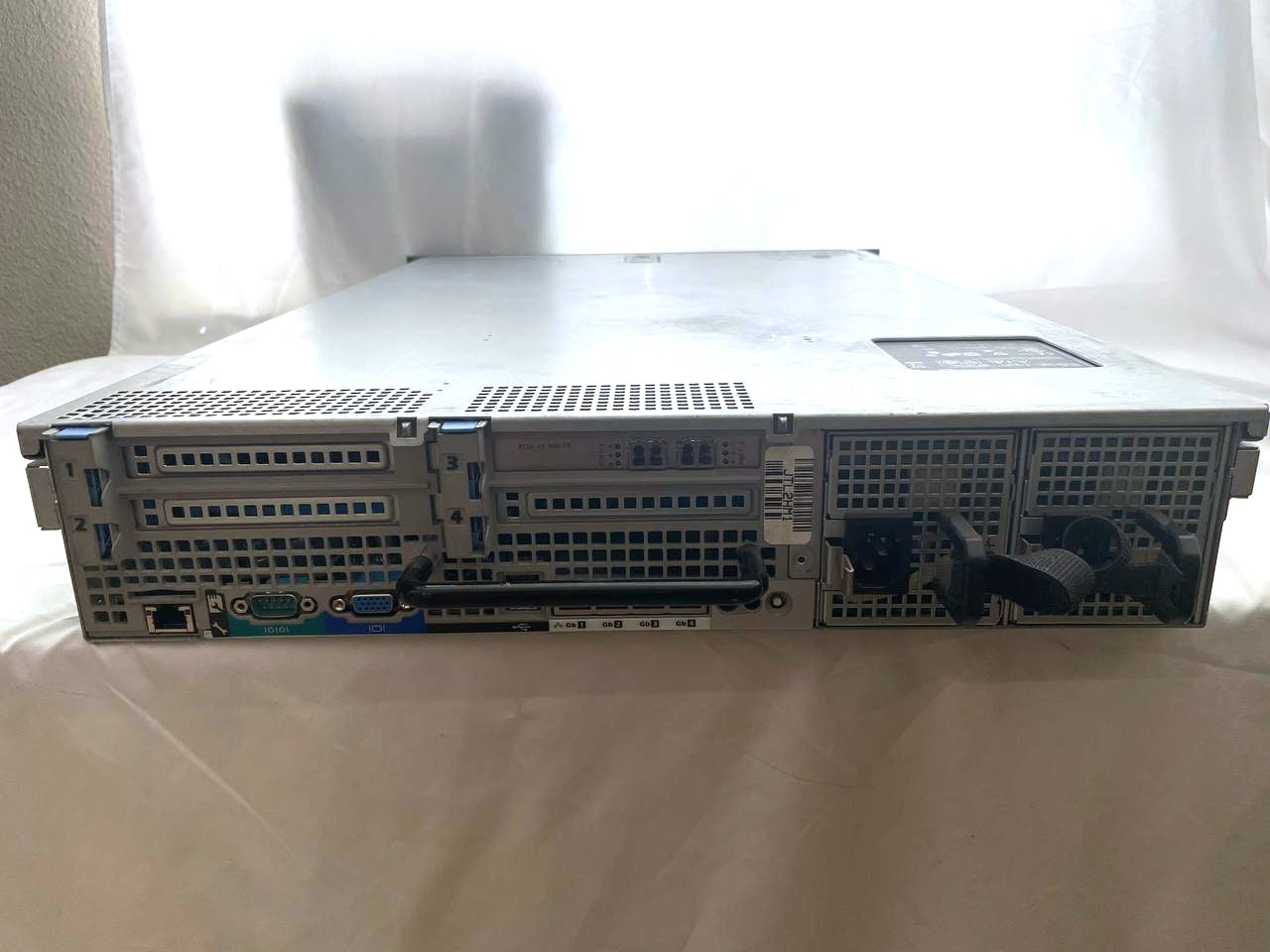 Dell PowerEdge R710 #1 2x Intel Xeon E5650 2.66GHz 4GB RAM ECC 2X 870W PSU