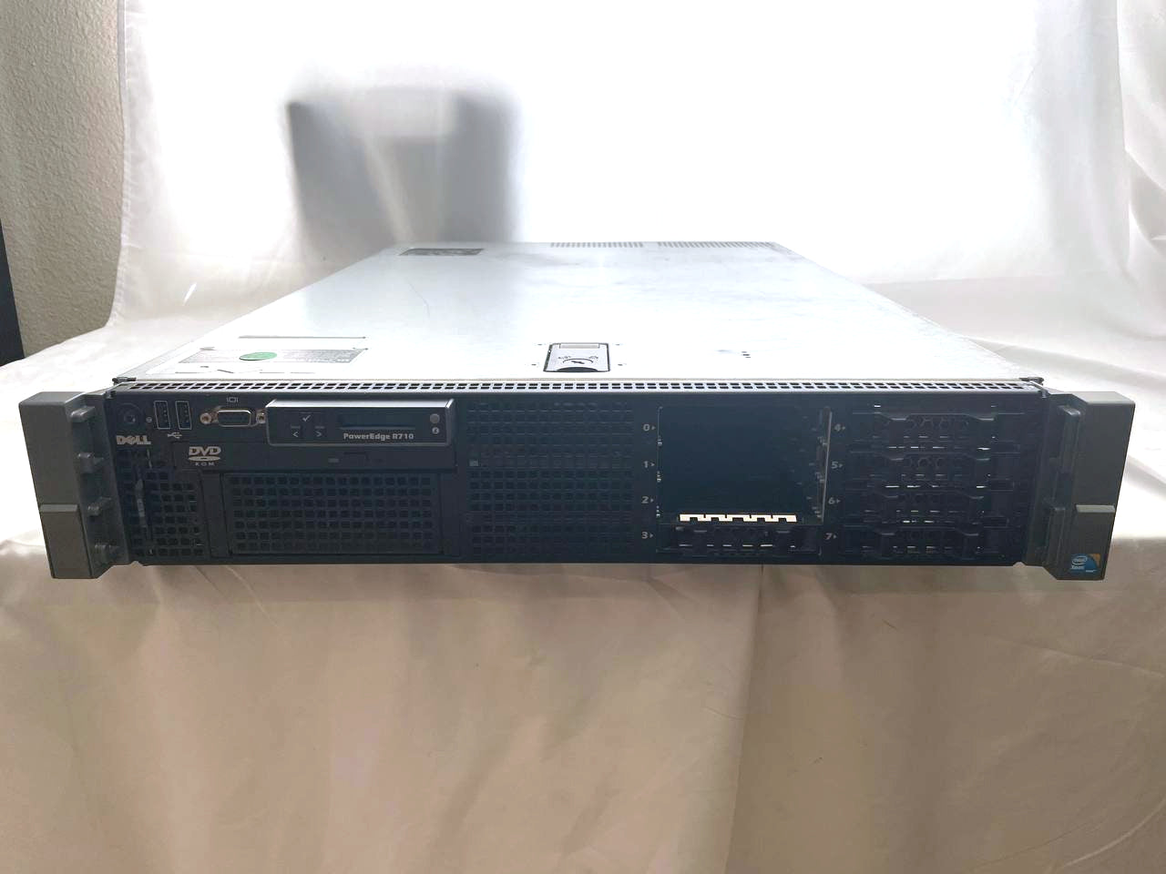 Dell PowerEdge R710 #1 2x Intel Xeon E5650 2.66GHz 4GB RAM ECC 2X 870W PSU