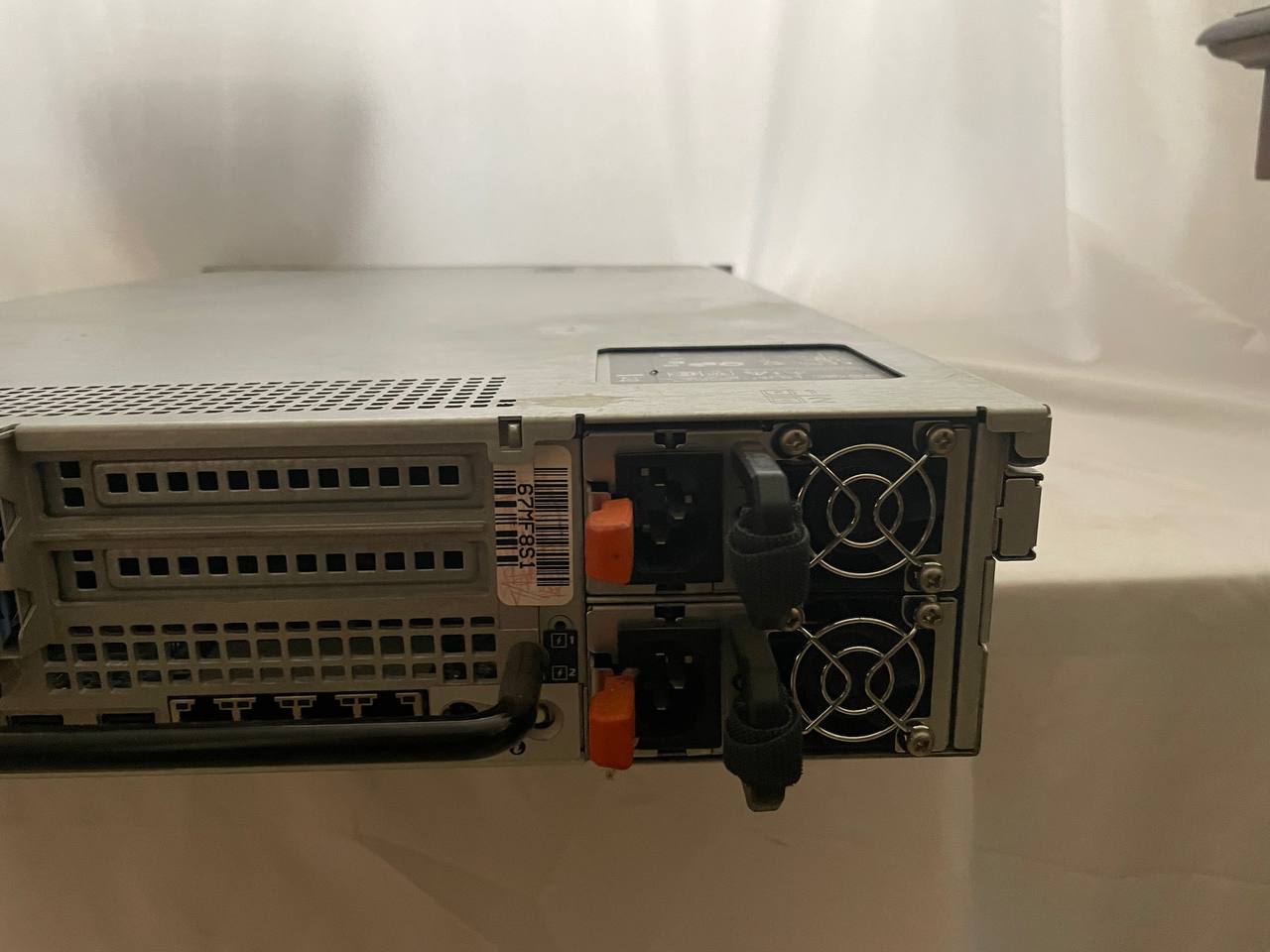 Dell PowerEdge R715 2x AMD Opteron 6174 12-Core 4GB RAM ECC 2X 750W PSU