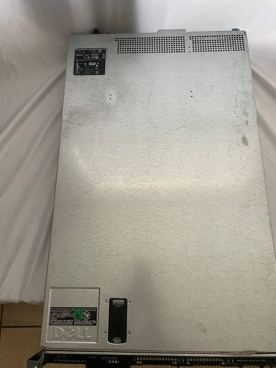 Dell PowerEdge R715 2x AMD Opteron 6174 12-Core 4GB RAM ECC 2X 750W PSU