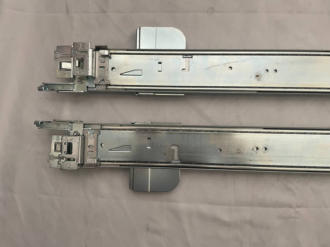 Dell PowerEdge R720 R720XD R730 R740 2U B6 Sliding Rails R and L 0FYK4G 061KCY
