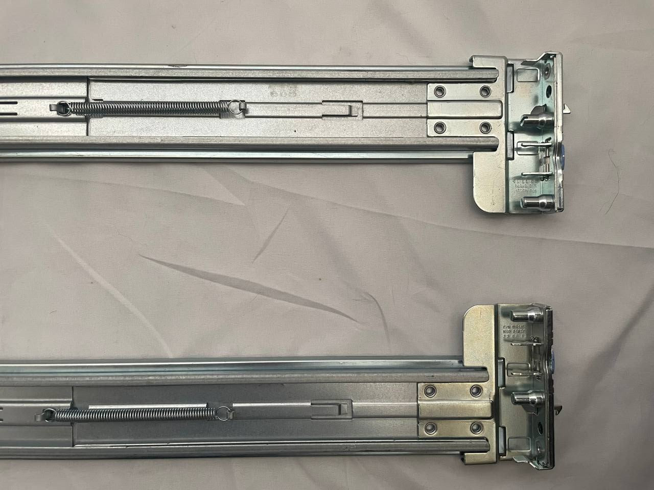 Dell PowerEdge R720 R720XD R730 R740 2U B6 Sliding Rails R and L 0FYK4G 061KCY