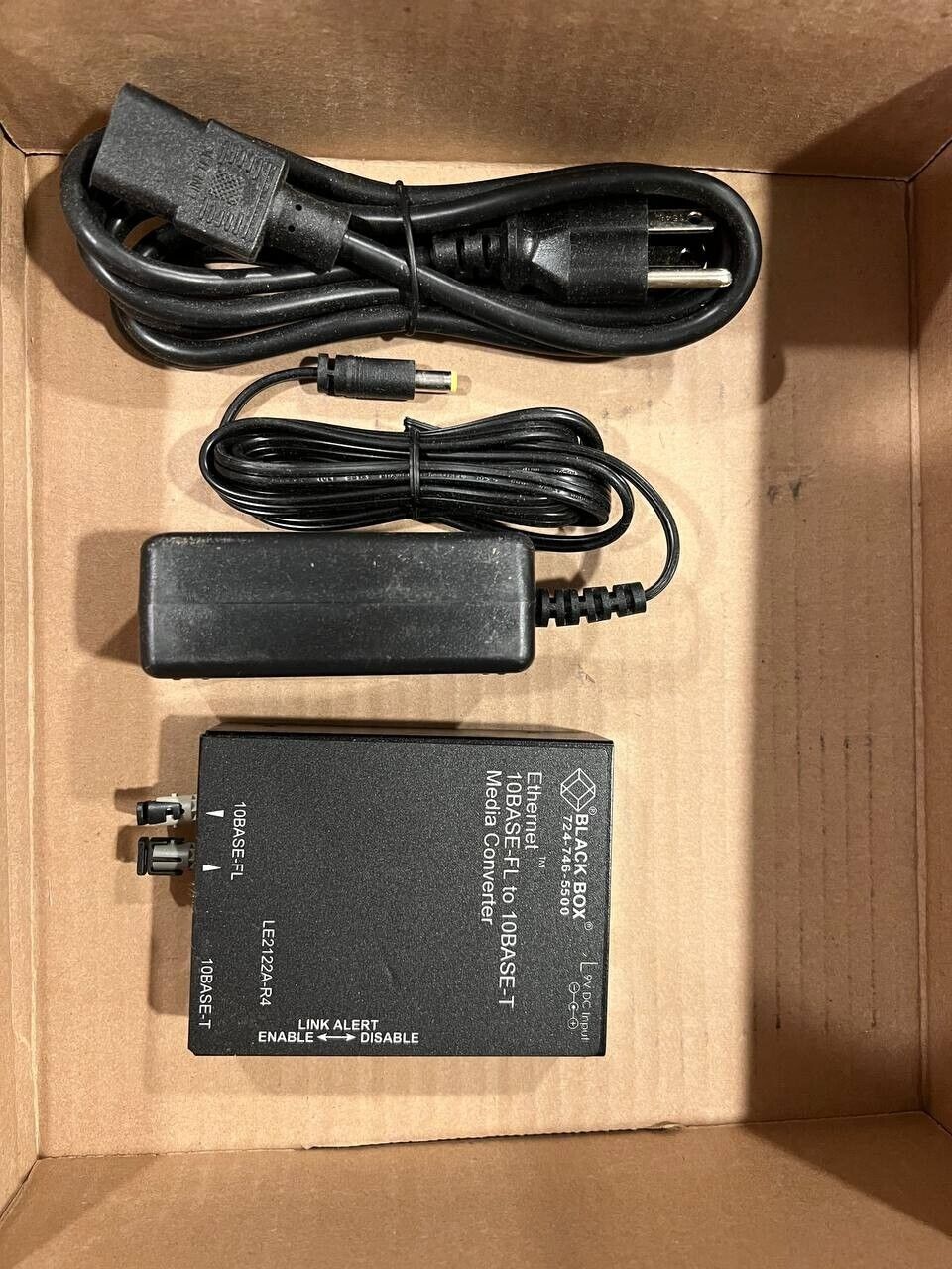 BLACK BOX CORP LE2122A-R4 / LE2122AR4 Media Converter